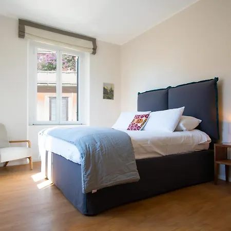 Licinia Due Apartament *